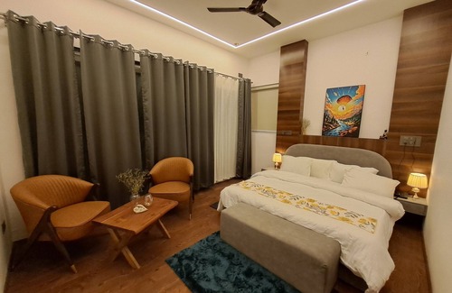 Gunehr Hotel | Royal Willow