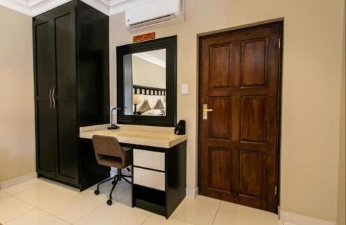 Kimberley House | Royl Court Guesthouse
