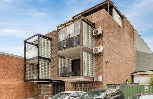 Rozelle Apartment | Rozelle Village l 1 Bedroom l Pet Friendly