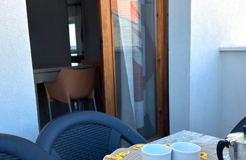 Marcelli Apartment | RS322 - Marcelli, seafront two-room apartment with beach included