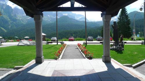 Campo Carlo Magno Hotel | RTA Hotel Catturani