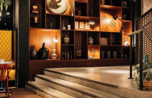 Rathaus Hotel | Ruby Hanna Hotel Stuttgart