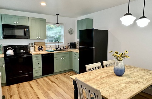 Betterton Cottage | Ruby's Sea Glass Cottage near Betterton Beach