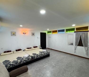 Kampung Bakar Kapor House | Rumah Inap Kampung Agong Tempua