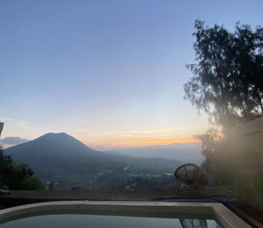 Songan Hotel | Rumah pinggan private pool