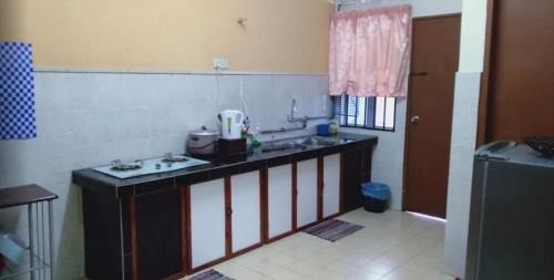 Temerloh Apartment | RUMAH TAMU WAFAA, Homestay Temerloh Near Hospital 'MUSLM ONLY' terrace house, 3 air conditioning, complete amenities