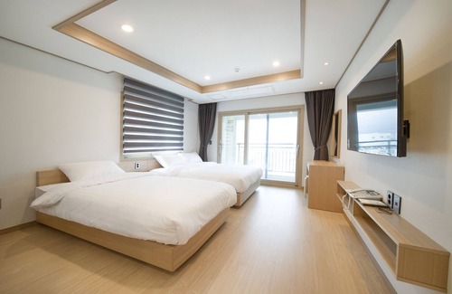 Seogwipo City Hotel | Run Hotel