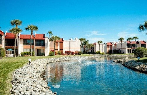 Bradenton Beach Hotel | Runaway Bay Resort by BBG