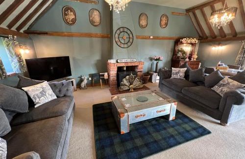 Runham House | Runham 2-Bed Boutique Barn Conversion Sleeps 4