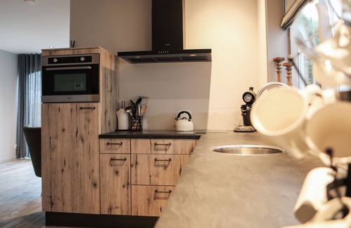 Wolphaartsdijk Apartment | Rural apartment in quiet location