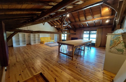 Cassagnabere-Tournas House | Rural gîte and equestrian stopover on an AB-certified ethological farm, in a peaceful setting