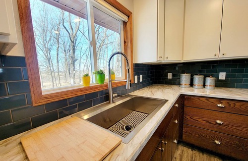 Perham House | Rush Lake, Lake View retreat. Family size house, spacious parking.