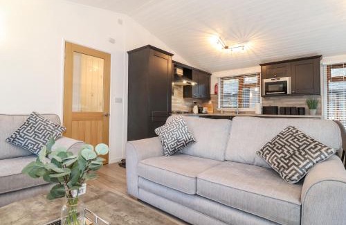Troutbeck Bridge House | Ruskin Lodge