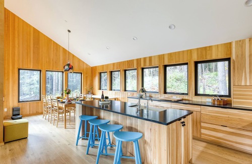 Arch Cape House | Rustic Arch Cape Getaway w/Vibrant Interior | Walk to the Beach | Cape Wonder