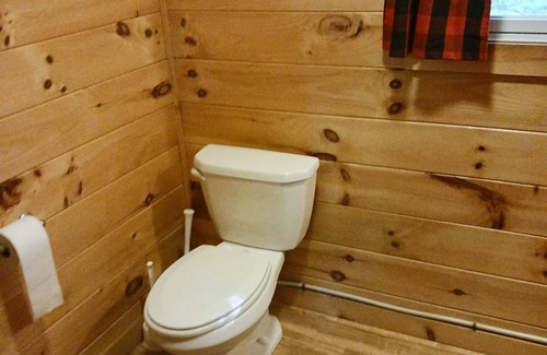 North Haverhill Cabin | Rustic Cabin Available in North Haverhill NH