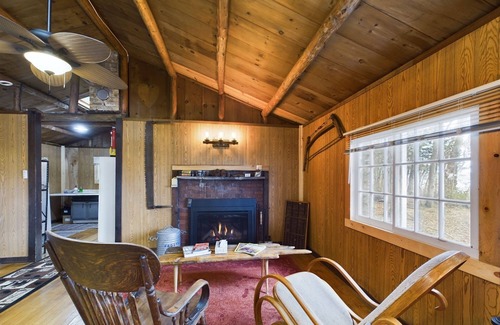 Au Train Cabin | Rustic Cabin sitting on the Edge of Lake Superior with an Outdoor Sauna