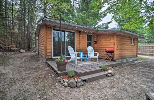 Frederic House | Rustic Frederic Cabin Near Cross-Country Skiing!