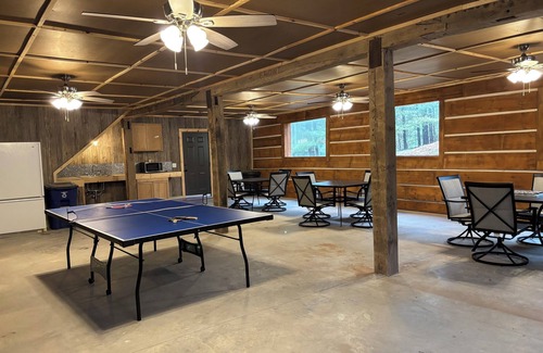 Logan Cottage | Rustic Hocking Hills Lodge with Hot Tub, Fire Pit, & Scenic Winter Views!