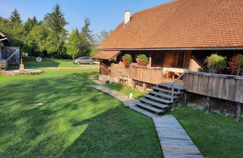 Duga Resa House | Rustic home Mia