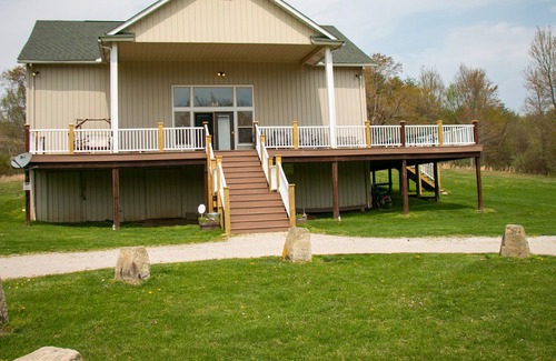 Logan Cabin | Rustic Lakefront Lodge in Hocking Hills