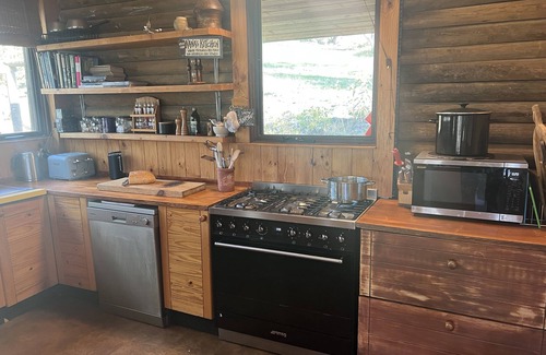 Crackenback Cabin | Rustic Log Cabin on 100 acres in the heart of the Snowy Mountains