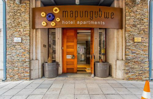 Downtown Johannesburg Apartment | Rustic Oasis at Mapungubwe 4 Star Hotel, Johannesburg