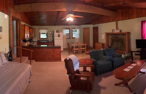 Mammoth Cave House | Rustic Retreat at Brier Creek