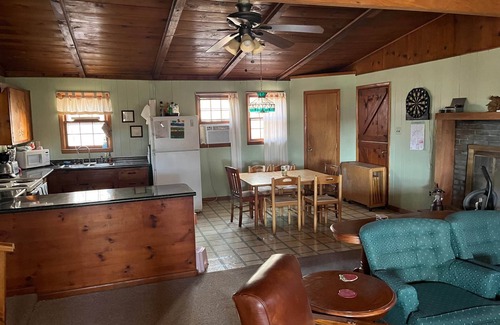 Mammoth Cave House | Rustic Retreat at Brier Creek