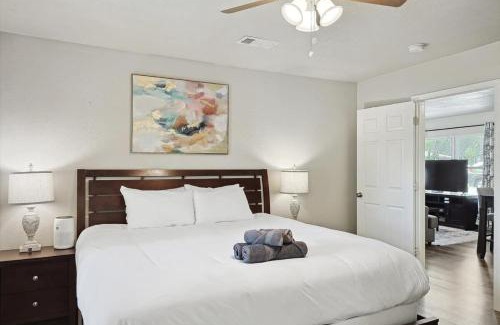 McKinney House | Rustic Retreat with Historic Charm 3 Bedrooms
