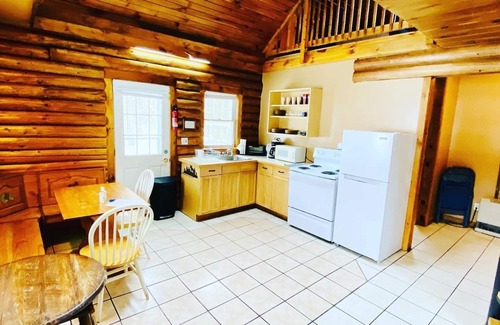 Twin Mountain Cabin | Rustic riverfront cabin- 15 minutes from the Cog Railway and Crawford Notch.