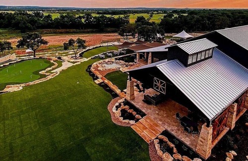 Fredericksburg Cabin | Rusticcabin-290 Wine Trail