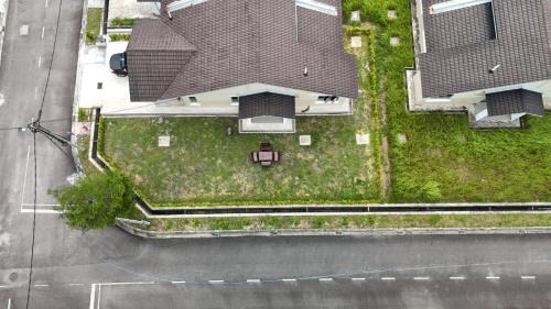 Kota Tinggi House | RuzZana Signature Stay Semi-D Corner Lot-BBQ,Wifi,6-8pack