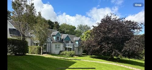 Auchterarder House | Ryder Cup Lodge Duchally - Free access to Leisure Club Swimming Pool Hot Tub Steam Room - Starlink Satellite Internet - Sky Glass Now DOG FRIENDLY for 2025