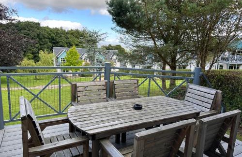 Auchterarder House | Ryder Cup Lodge Duchally - Free access to Leisure Club Swimming Pool Hot Tub Steam Room - Starlink Satellite Internet - Sky Glass Now DOG FRIENDLY for 2025