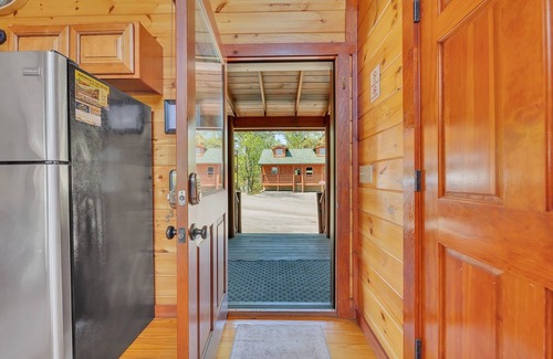 Sevierville Cabin | Ryder's View - Spacious 1 bedroom with GameRoom and Mountain Views! 1 Cabin by RedAwning