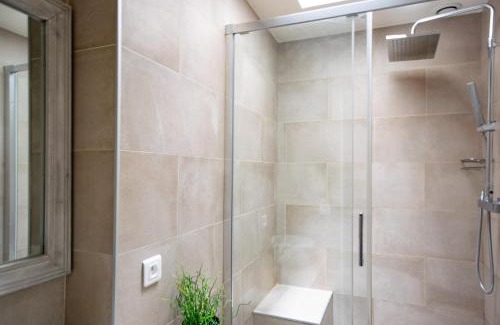 Vignerons Apartment | Séjour Élégance au pied du Chateau de Vincennes