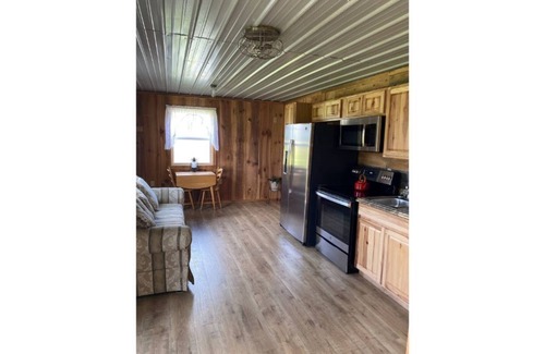 Crossville House | S and H Tack Room Enjoy a peaceful getaway
