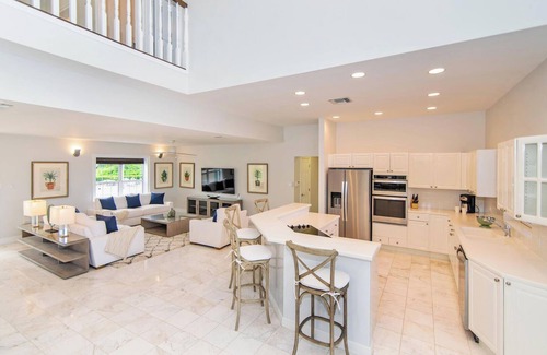 Rum Point Villa | S'Kai Fall: Beach House on Bio Bay w/Private Pool + Dock, Walk to Rum Point Club & Kaibo