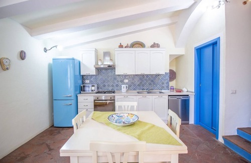 Cardedu Apartment | S'Omu and Assunta 1P by All4sardinia