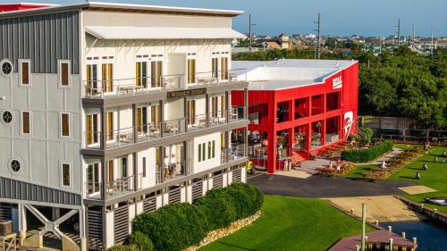 Waves Apartment | S-Turns - 3-Bedroom, 3-Bathroom Suite at REAL Watersports
