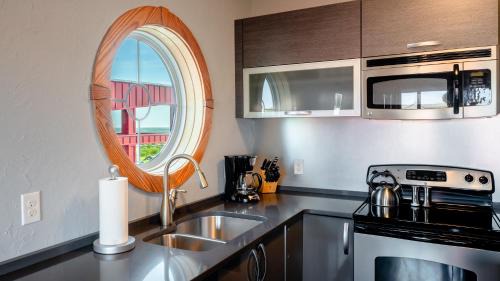 Waves Apartment | S-Turns - 3-Bedroom, 3-Bathroom Suite at REAL Watersports