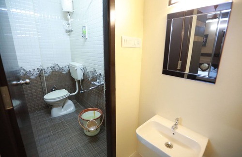 Mylapore Tiruvallikk Hotel | S4 Residency