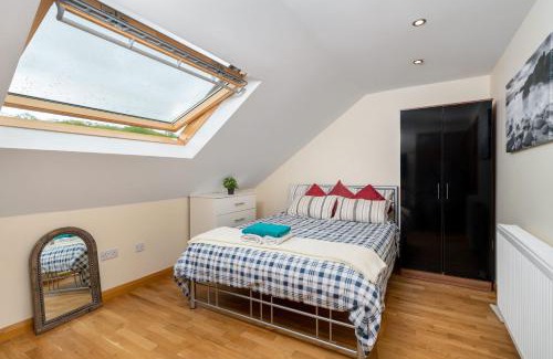 Greenwich Apartment | S6 Ensuite Loft Studio Space (Sandycroft Guest House)