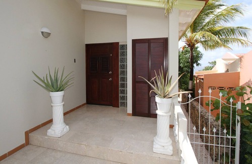 Kralendijk House | Sabadeco oceanfront home w/ spectacular views of the Caribbean Sea 2BR 2.5 bath