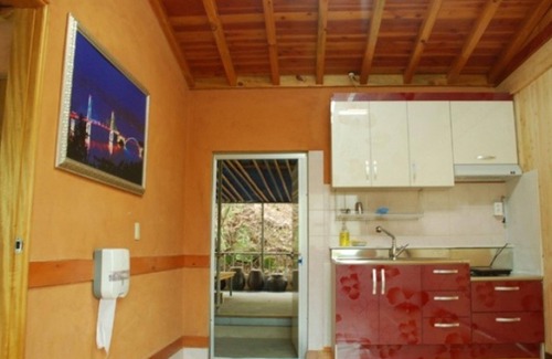 Sacheon House | Sacheon Baegunimeomuneungot Pension