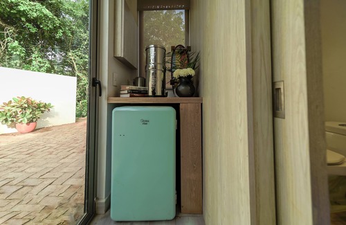 Saladita Apartment | Sacred Surf Retreat - Ice Bath, Yoga, Pool, Temple