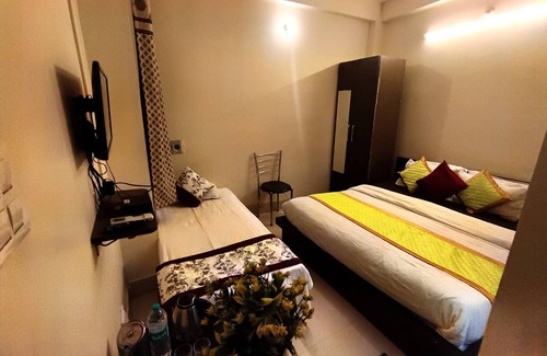 Varanasi House | Sada Shiv Guest House near Ganga river