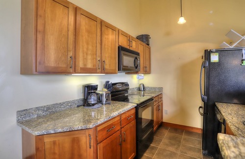 Rangeley Condo | Saddleback - Black Gnat Condo #12
