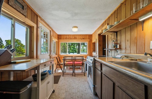 Rangeley House | Saddleback Lake Lodge 13 | Close to Saddleback
