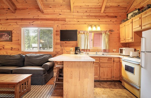 Cheyenne Crossing Cabin | Saddlepocket Cabin On Spearfish Creek